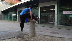 Backwards split vault 180