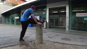 Backwards split vault